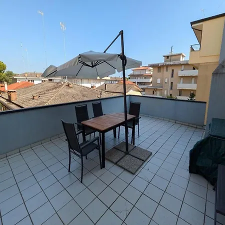 Welcoming Flat With A Magnificent Terrace Apartment